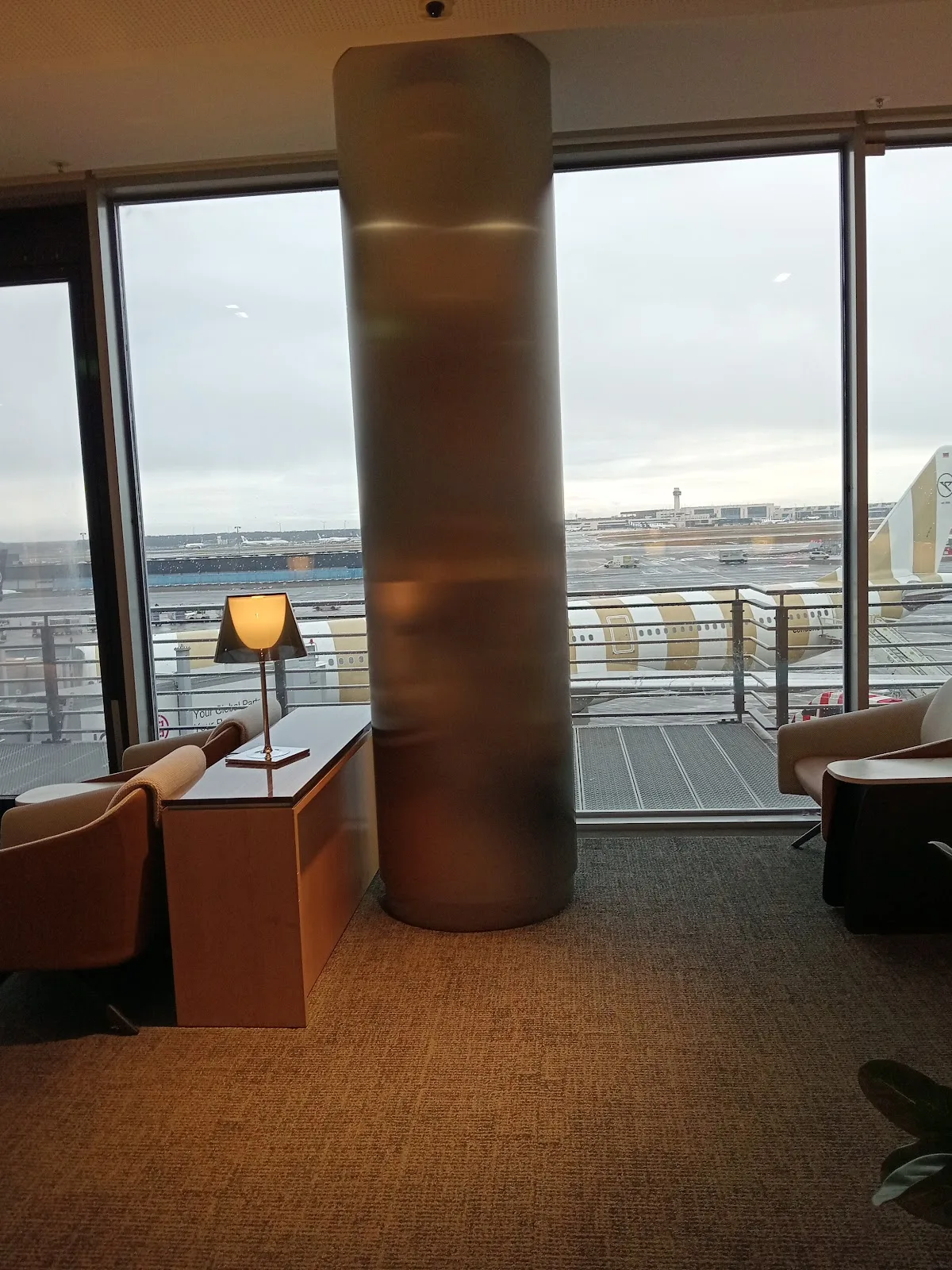 Air Canada Maple Leaf Lounge