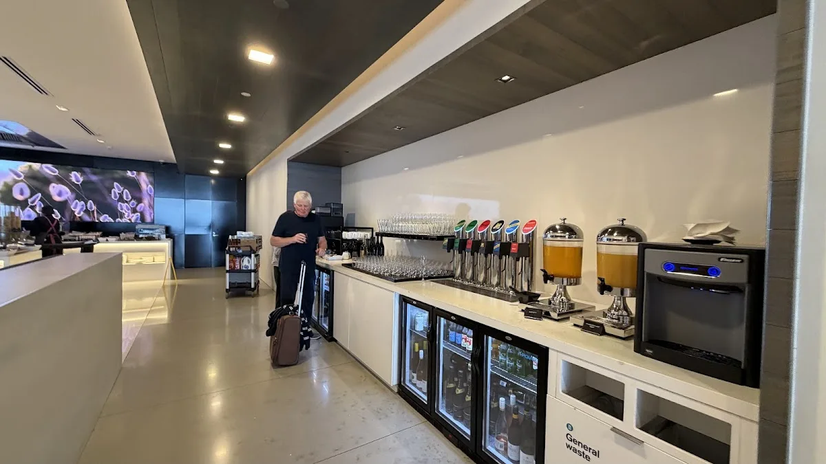 Air New Zealand Lounge AKL International
