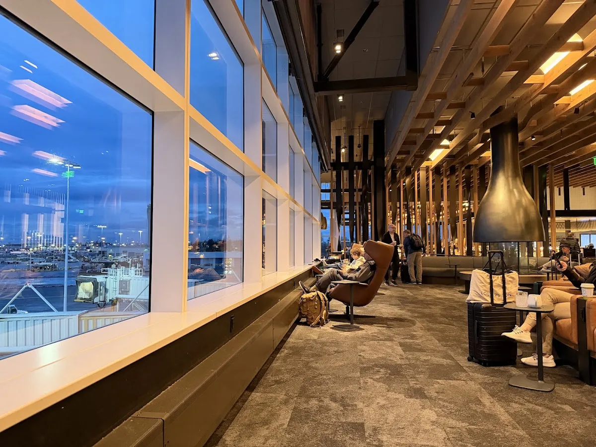 Alaska Lounge Seattle N