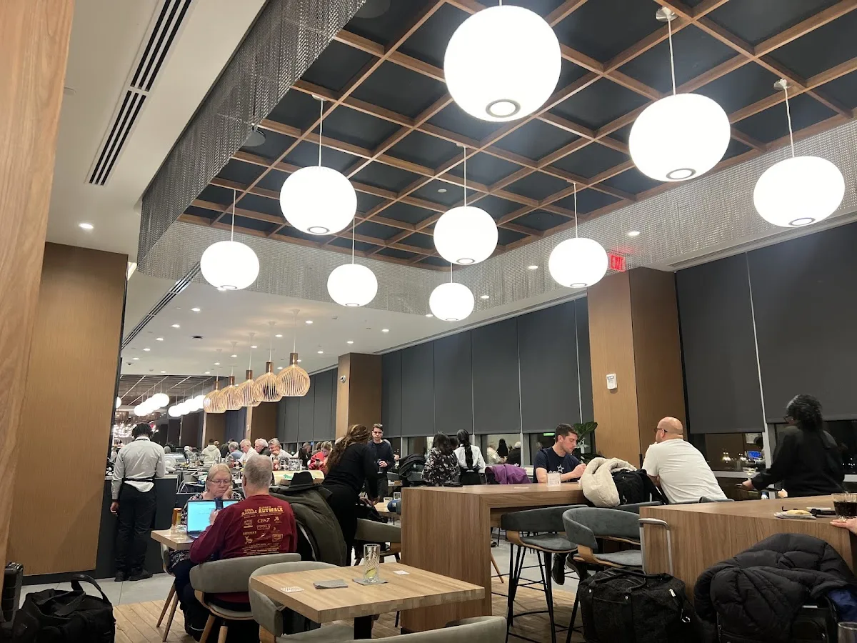 American Airlines Admirals Club PHL Terminal A