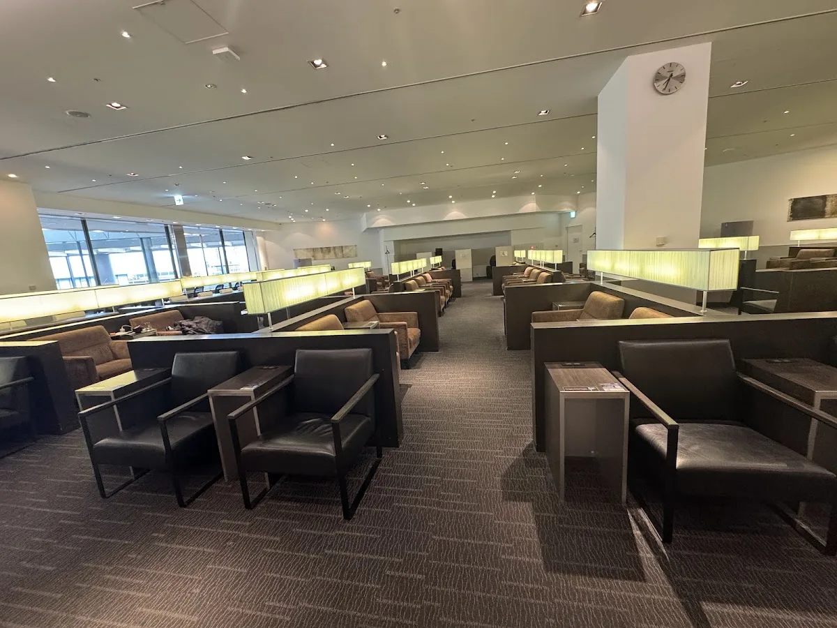 ANA Suite Lounge