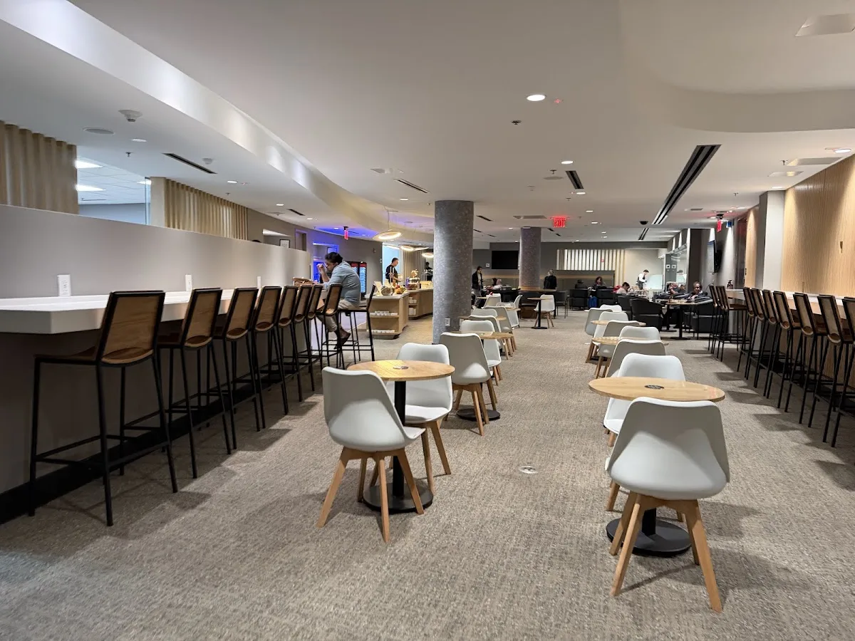 Avianca Diamond Lounge