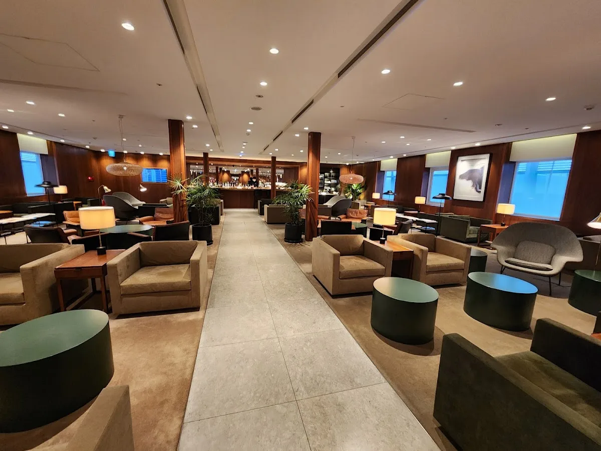 Cathay Pacific Lounge