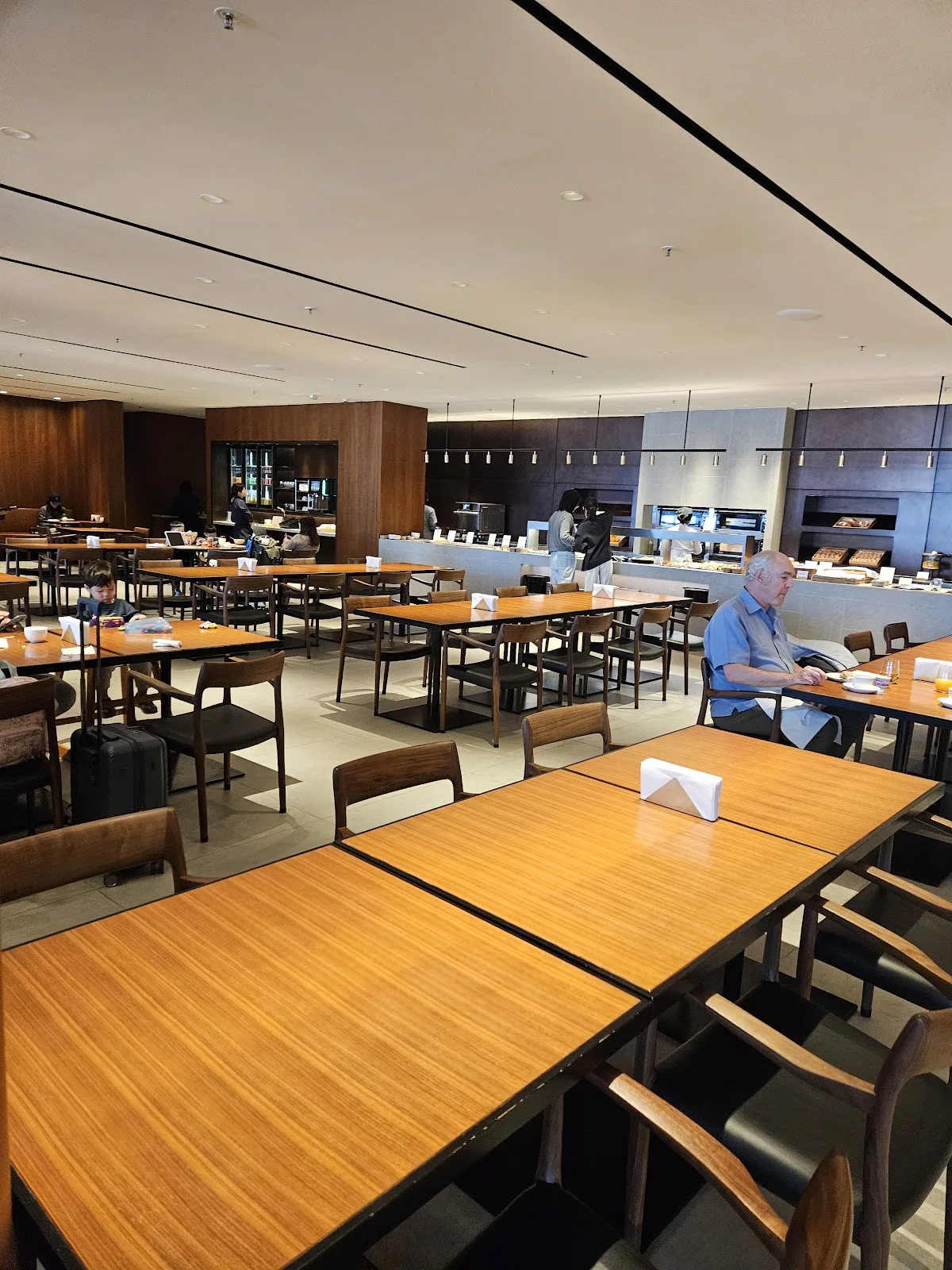 Cathay Pacific The Pier First Class Lounge
