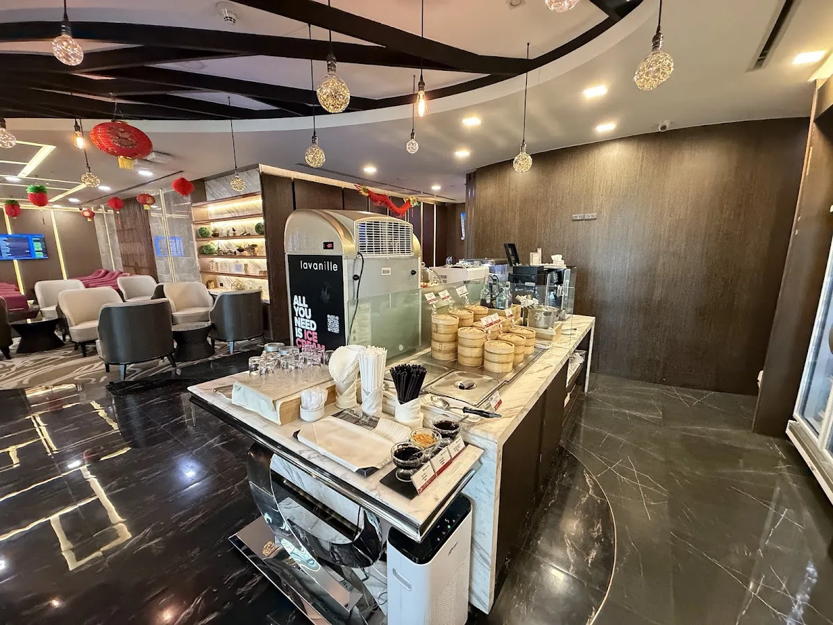 China Airlines Dynasty Lounge