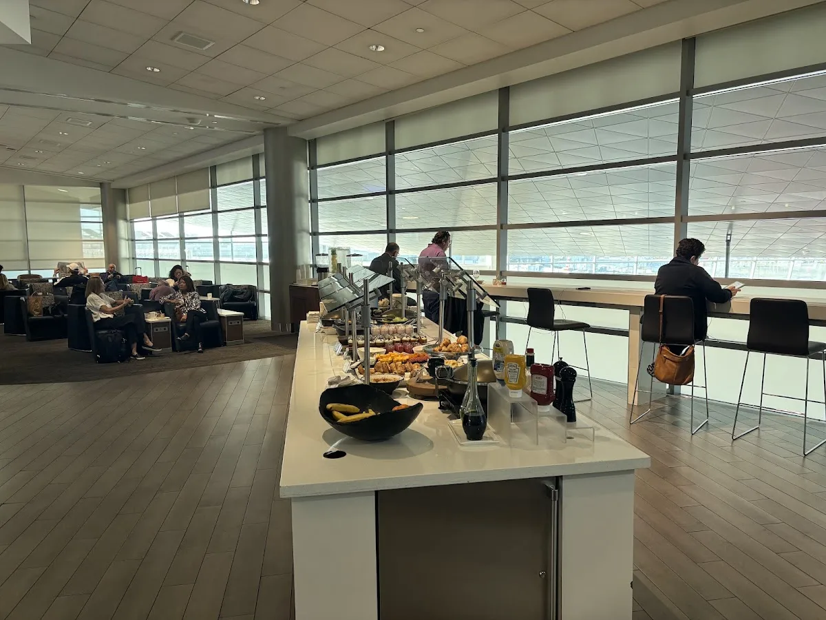 Delta Sky Club Boston A
