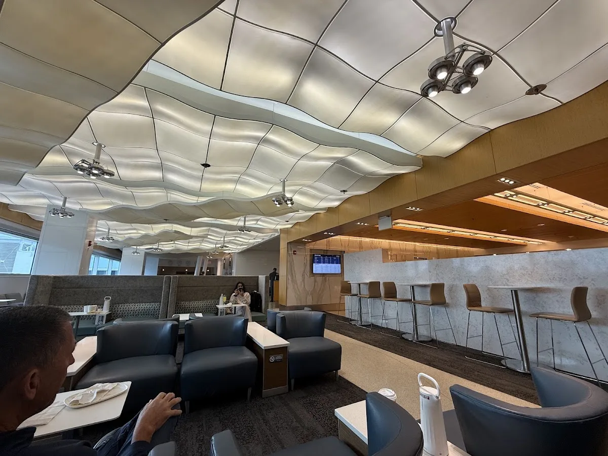 Delta Sky Club