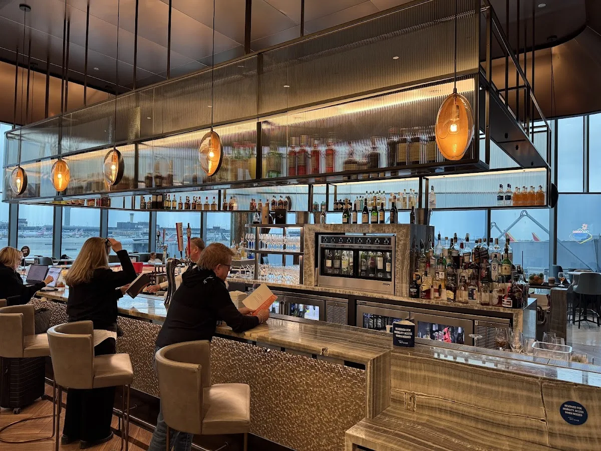 Delta Sky Club
