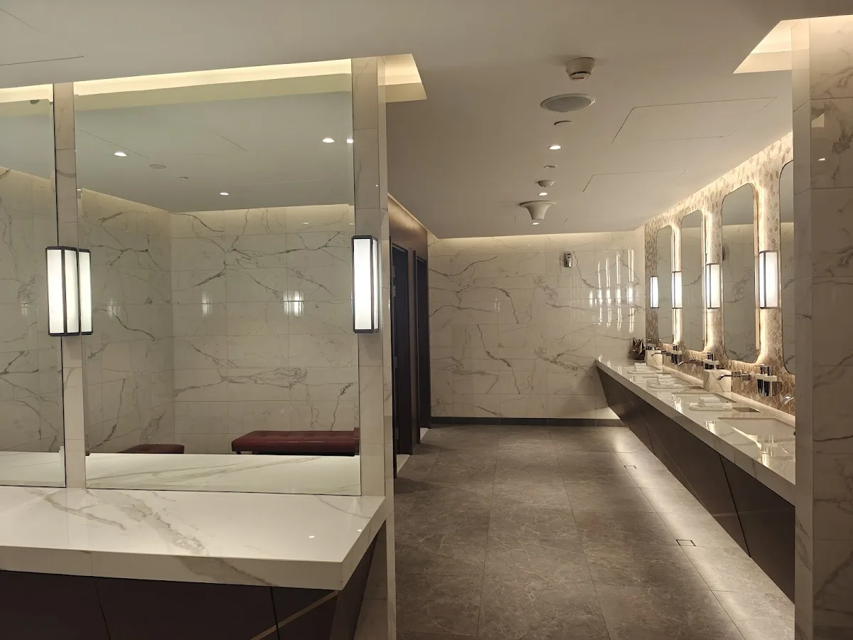 Etihad Business Lounge Abu Dhabi T3