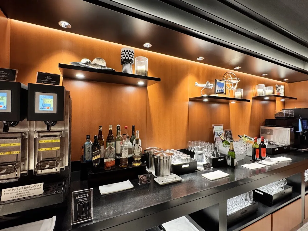 JAL Sakura Lounge Haneda