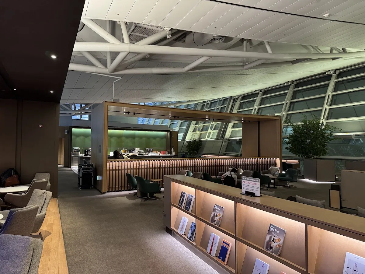 Korean Air Morning Calm Business Lounge ICN T2