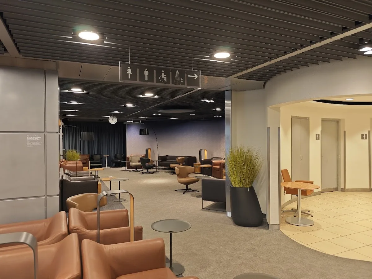 Lufthansa Business Lounge Dusseldorf