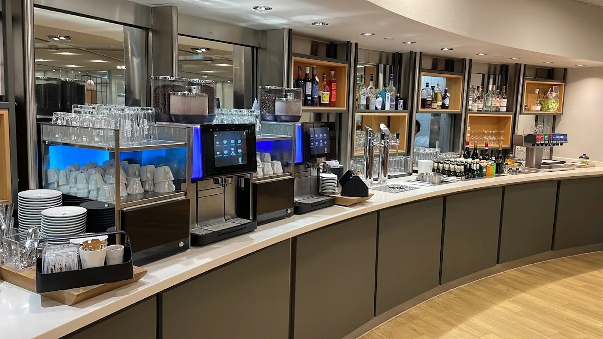 Lufthansa Senator Lounge Dusseldorf