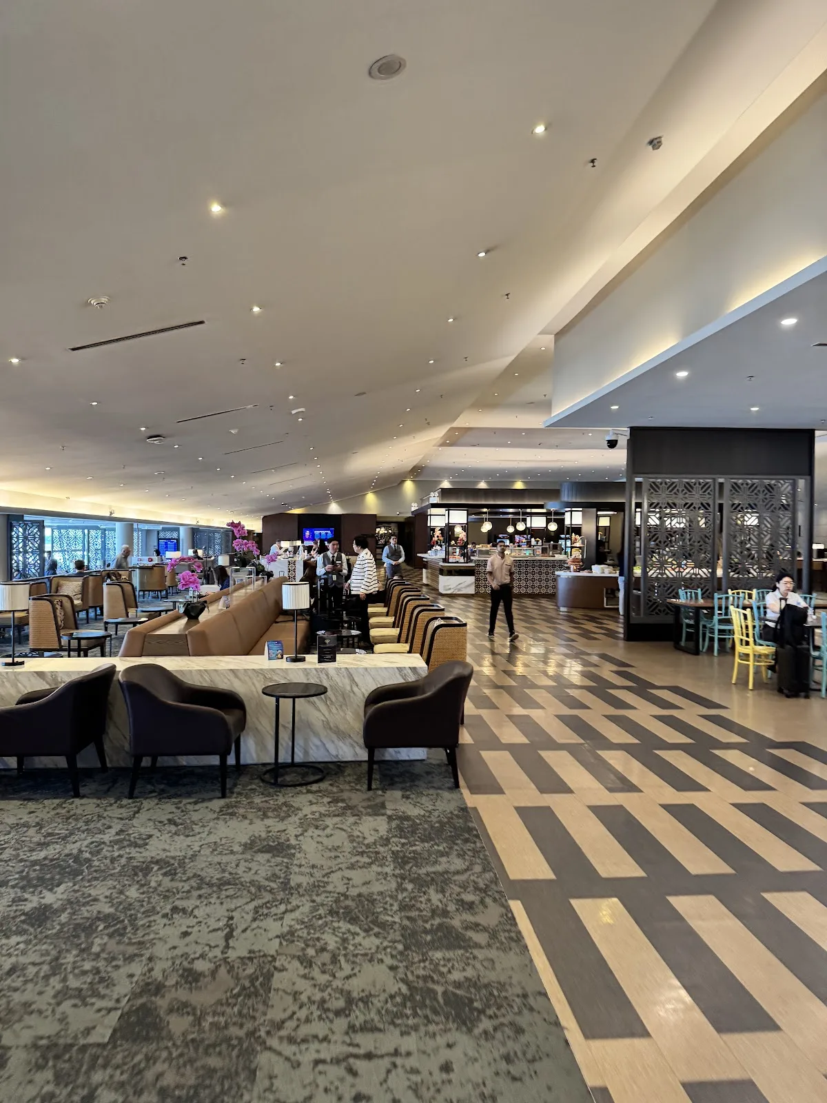 Malaysia Airlines Golden Lounge KUL Satellite