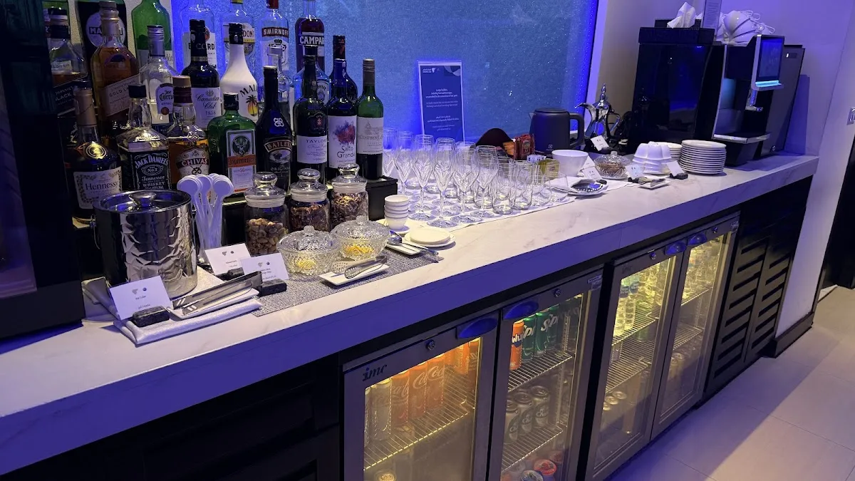 Oman Air First and Business Lounge Bangkok