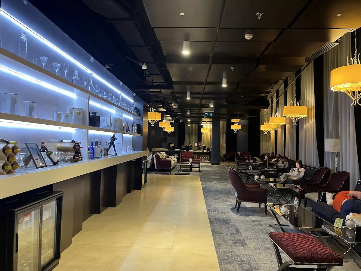 Petra Lounge AMM