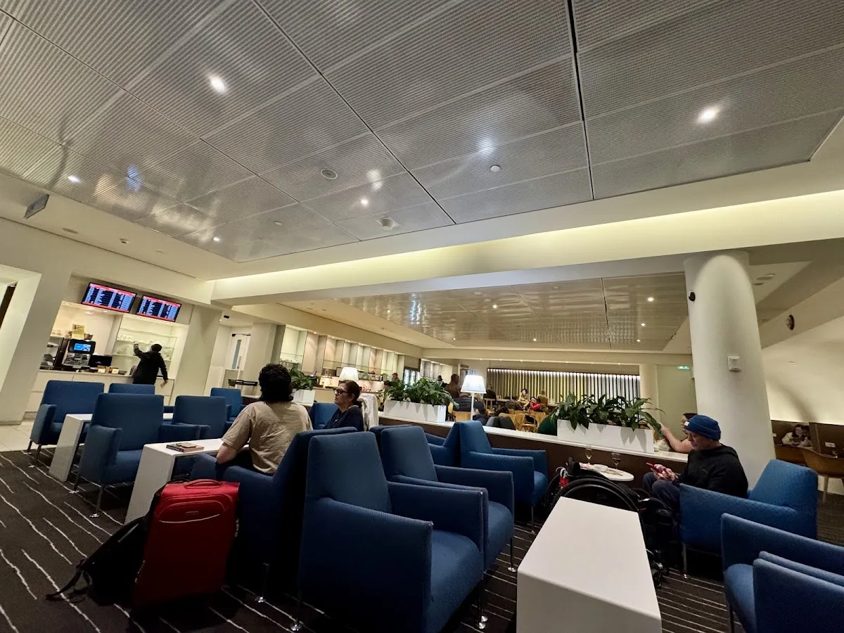 Qantas Arrivals Lounge Melbourne