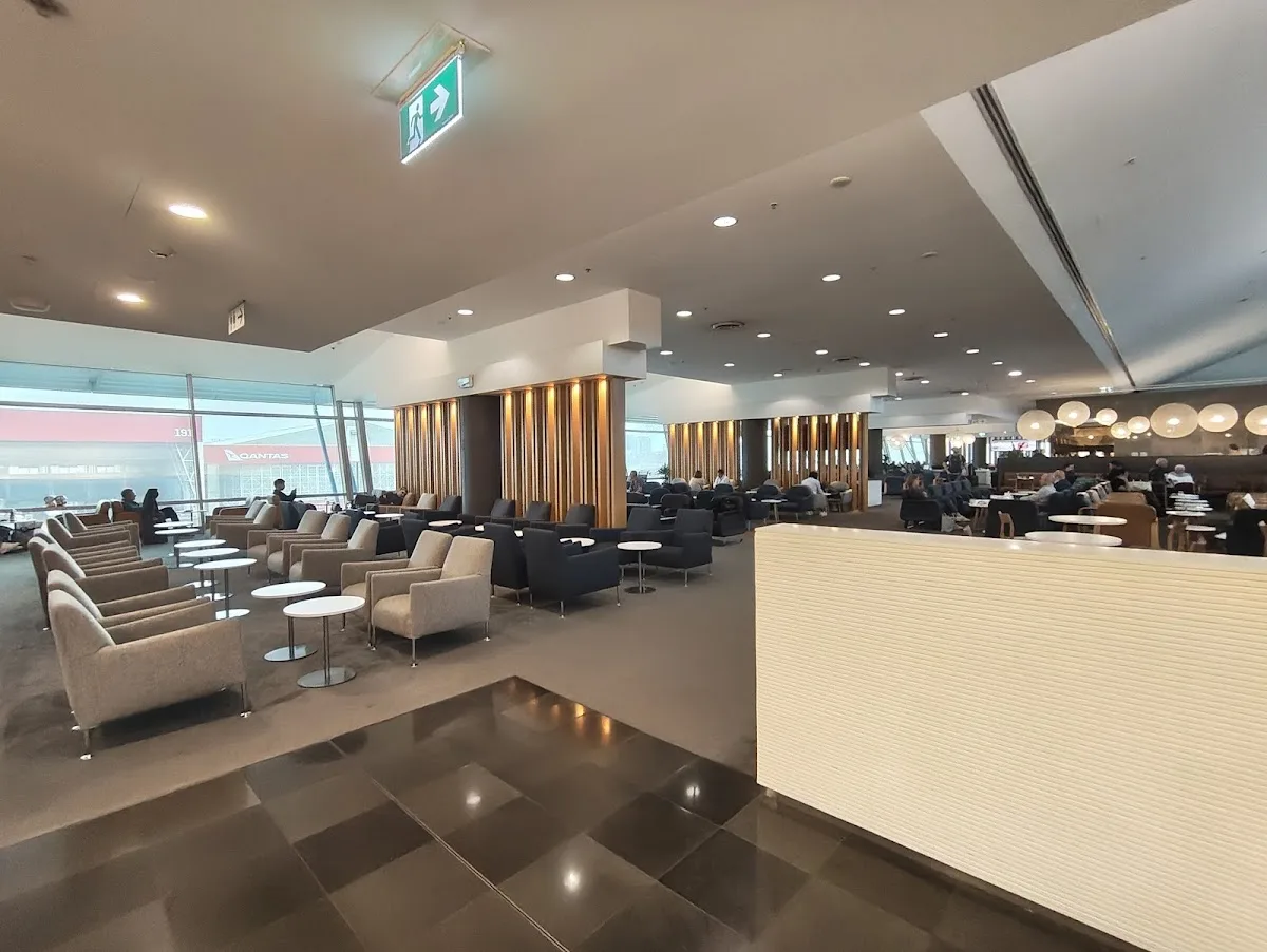 Qantas Domestic Business Lounge
