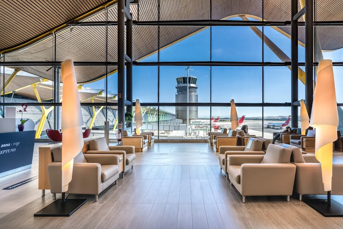 Sala VIP Neptuno Madrid T4