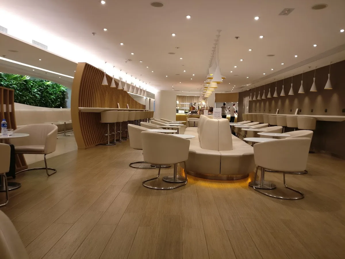 SkyTeam Lounge Hong Kong