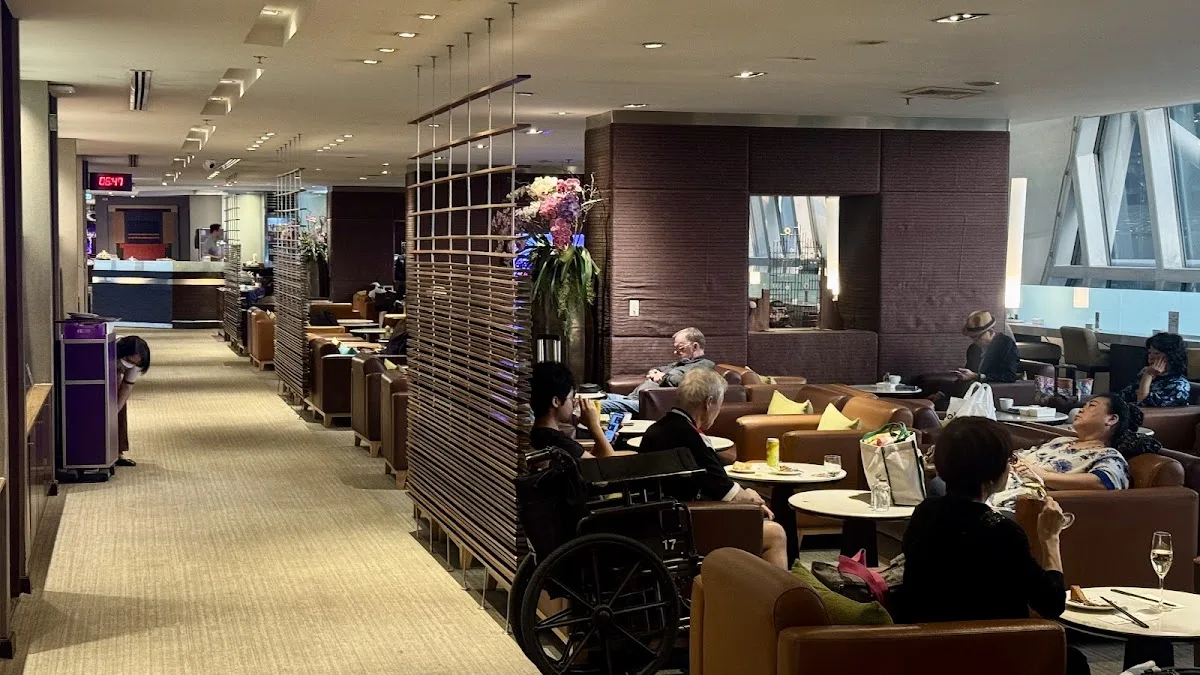 Thai Airways Royal Orchid Prestige Lounge BKK Domestic