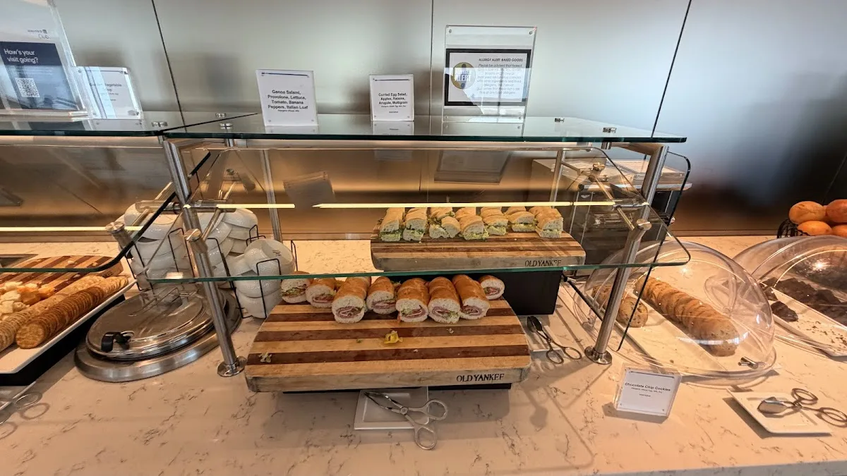 United Club IAH Terminal E