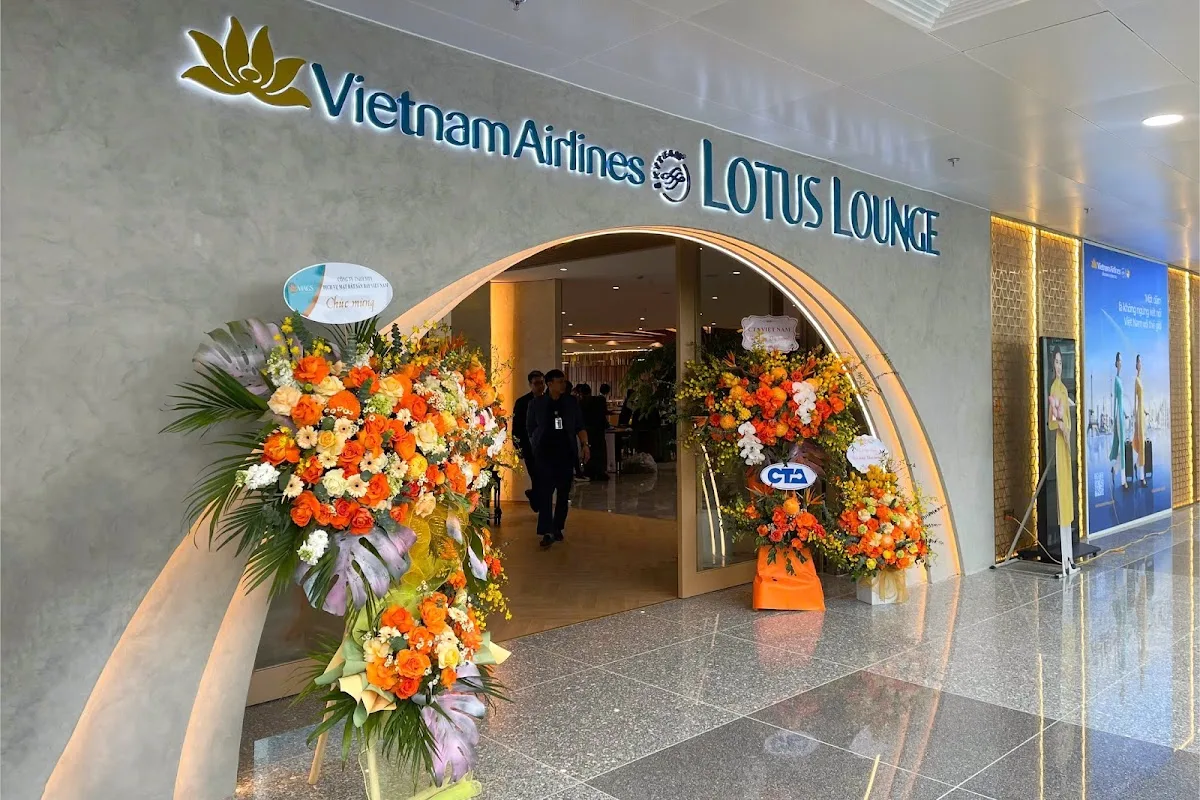 Vietnam Airlines Lotus Lounge HAN