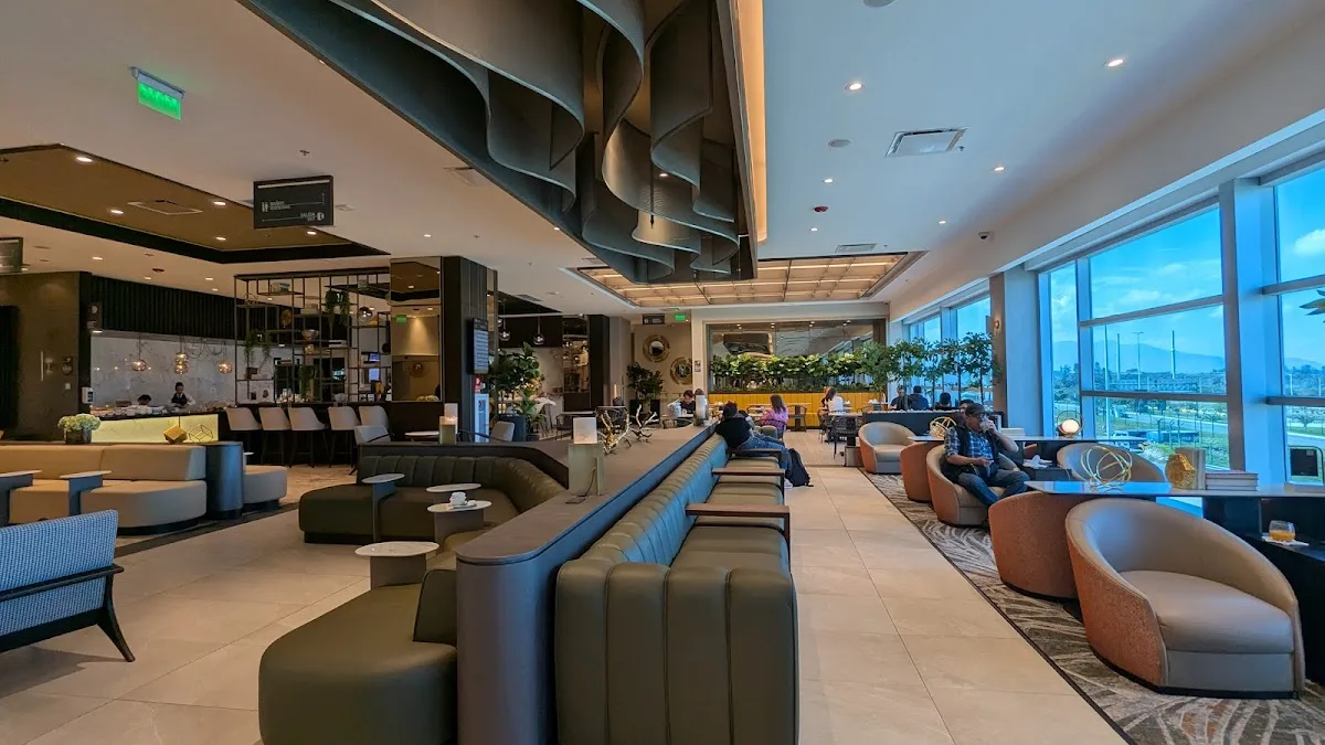 VIP Lounge Mariscal Sucre UIO
